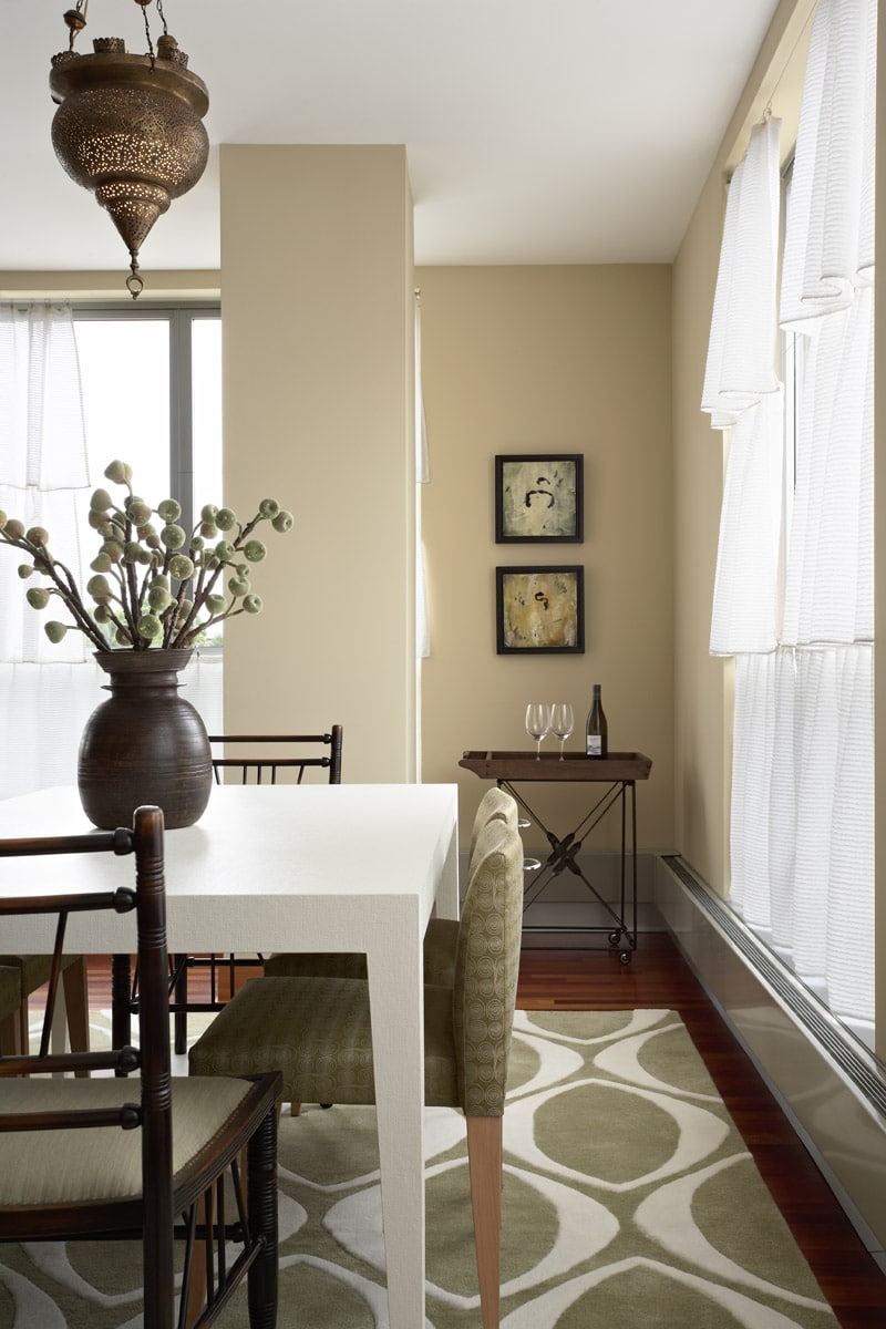 Elegant-Condominium-Dining-Room