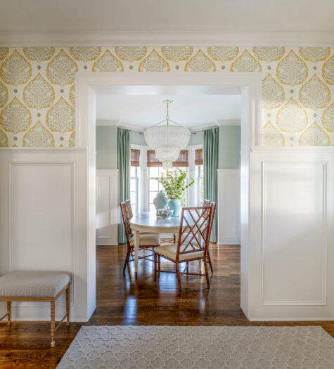 Traditional dining room entry design in Edina by LiLu Interiors